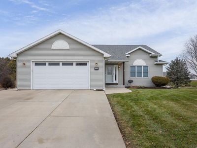 1348 Windsor Circle, Watertown, WI, 53098