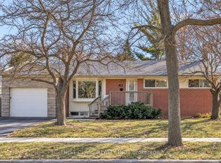 39 Seaton Dr, Aurora, ON L4G 2J9