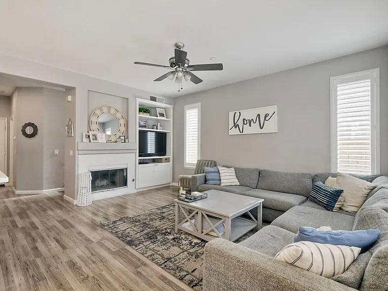 10055 Fieldthorn St — Photo 9