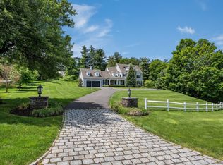 1 Ridgebury Rd, Simsbury, CT 06070