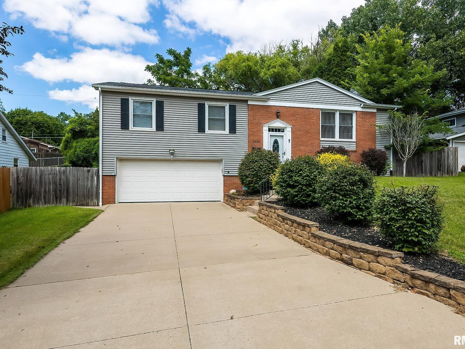 3532 22nd St, Rock Island, IL 61201 | Zillow