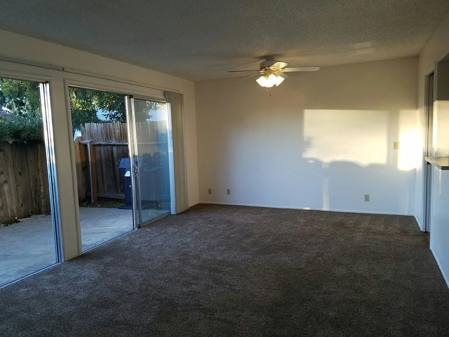The Bel Aire Apartments — Photo 4