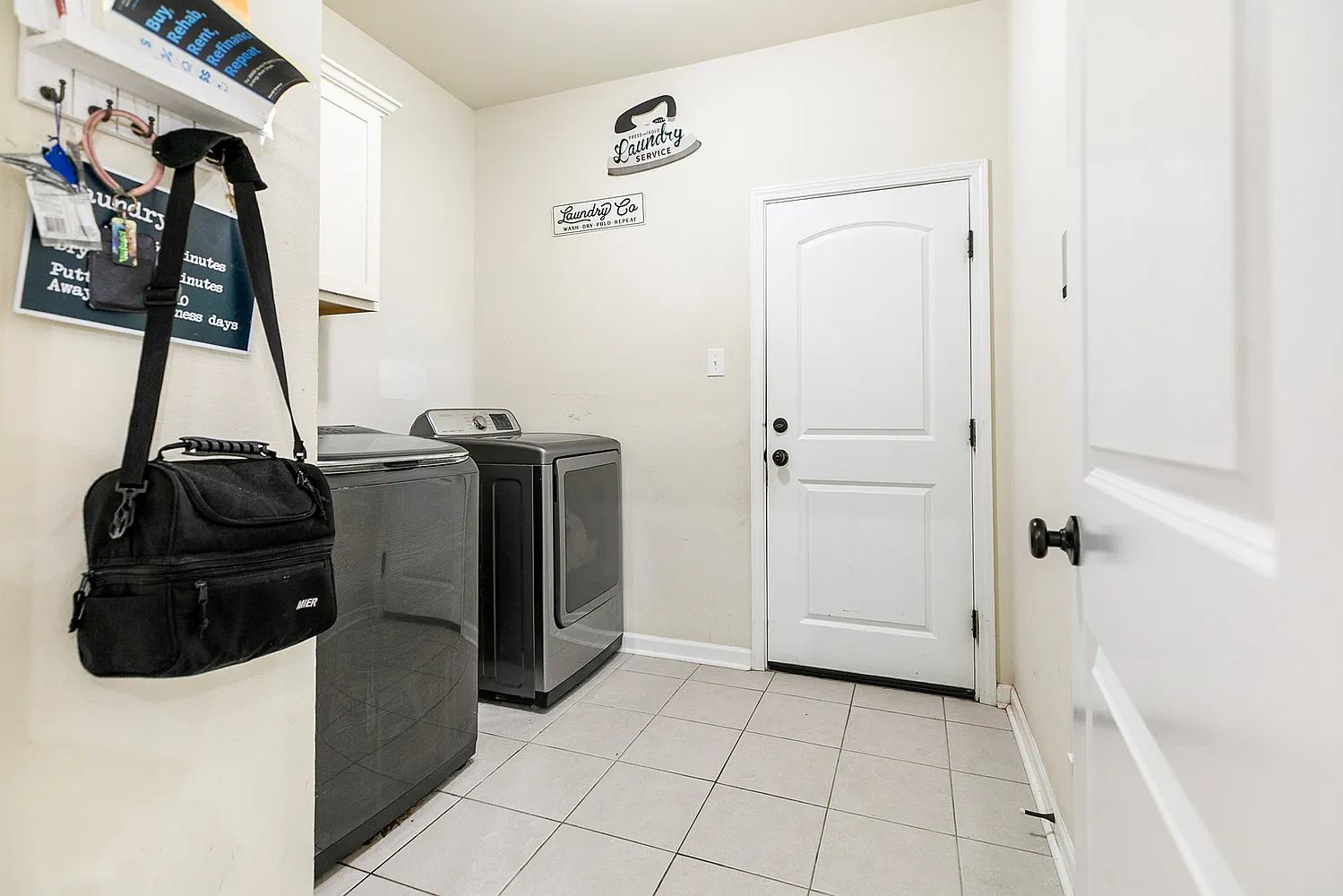 4 bed, 1875 sqft, $2,350 — Photo 4
