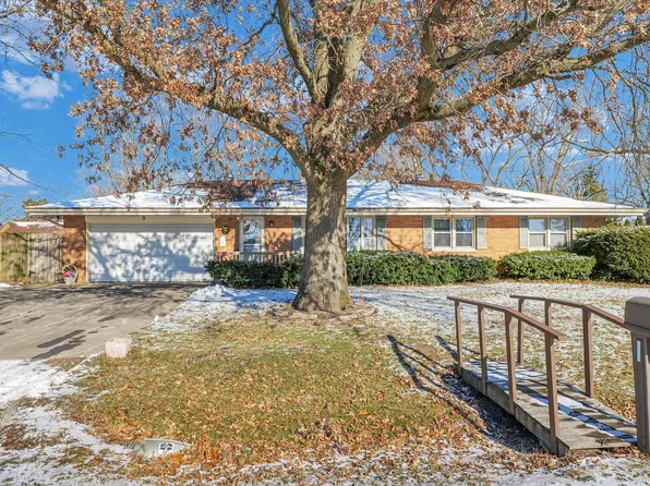 9 Green St, Fisher, IL 61843