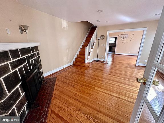 5th image of 719 Collenbrook Ave