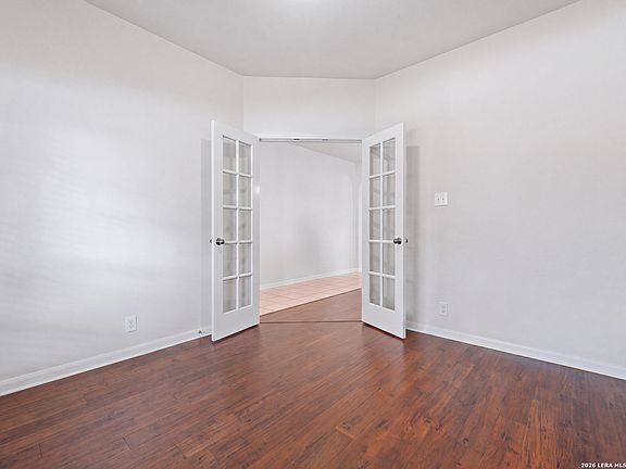 3rd image of 127 MIRROR LK