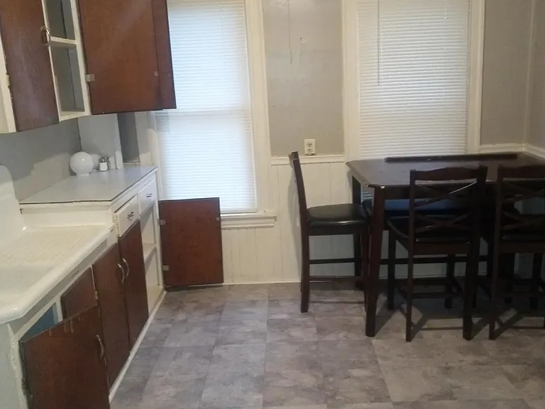 1957 Cudaback Ave #2 — Photo 5