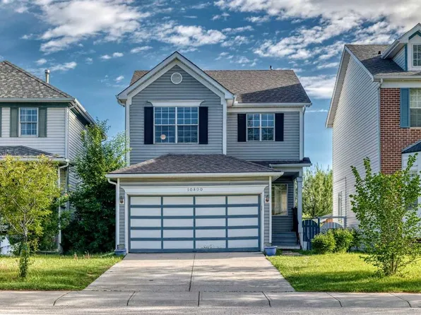 10800 S Hidden Valley Dr NW, Calgary, AB T3A 5H6