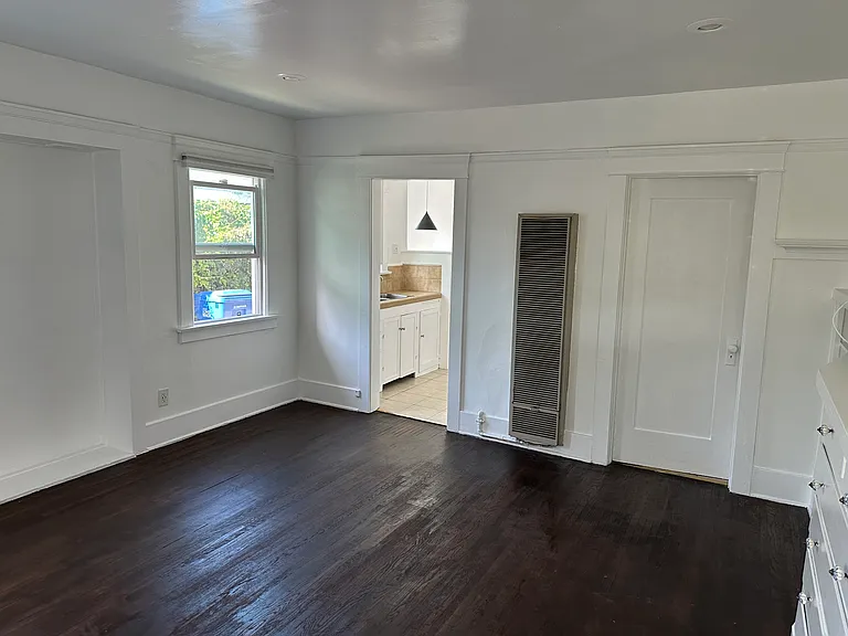 747 Ohio Ave — Photo 9