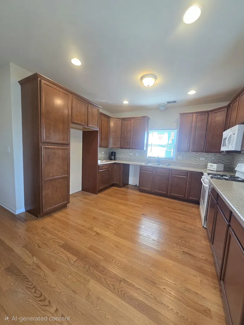 3 bed, 1.5 bath, 1200 sqft, $2,500 — Photo 4