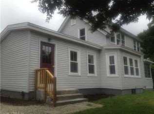 35 School St, Killingly, CT 06239