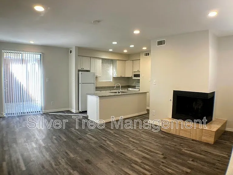 4015 Bowser Ave #C — Photo 1