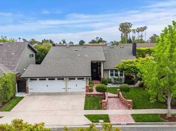 1813 Oriole Dr, Costa Mesa, CA 92626