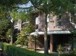 34 Weymouth St, Quincy, MA 02169