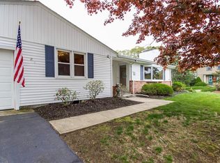 241 Indian Trl, Saunderstown, RI 02874