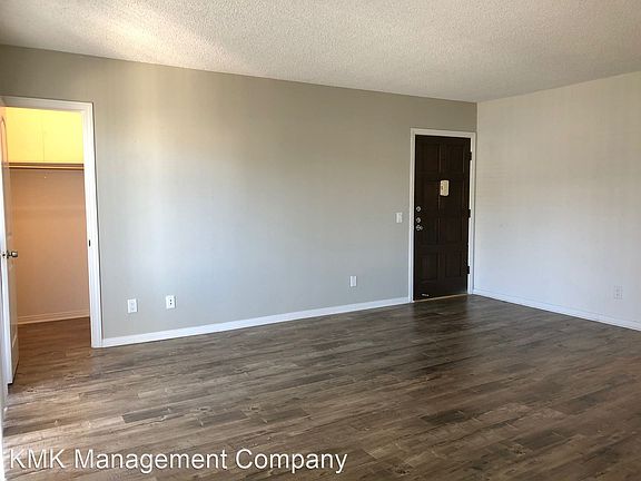 4th image of 12618 Mitchell Ave #18-6