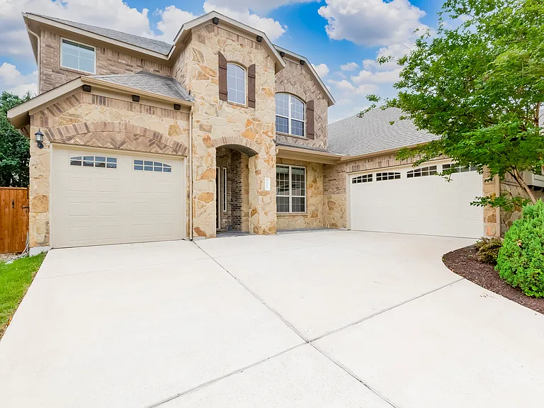 10115 Ida Grove Ln — Photo 4