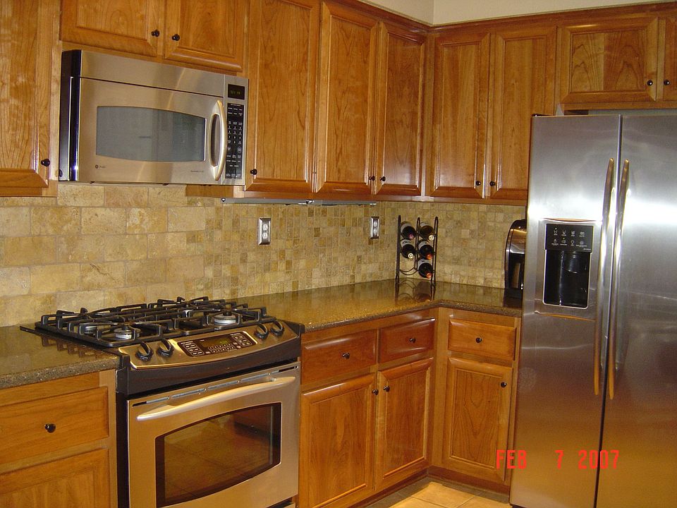 gourmet kitchen