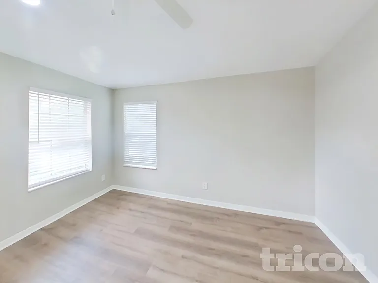 16651 Midsummer Ln — Photo 19