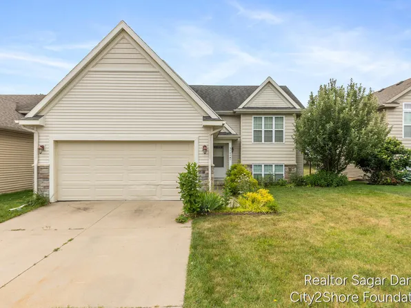 3780 Timberlake Ct SE, Kentwood, MI 49512