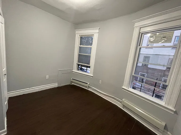 172 N 12th St #2 — Photo 3