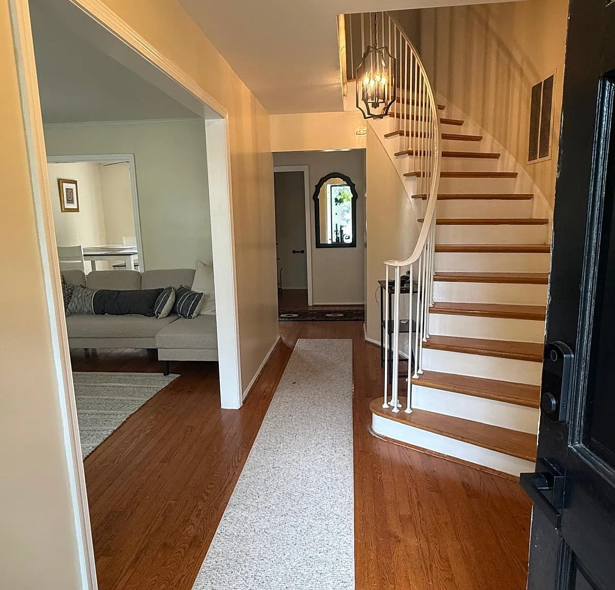 4 bed, 2800 sqft, $900 — Photo 4