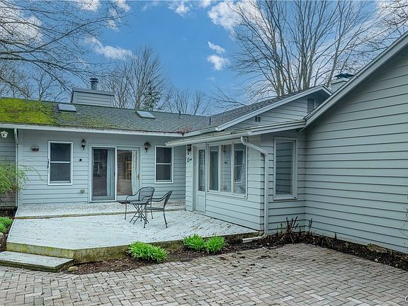3rd image of 3862 State Street Rd