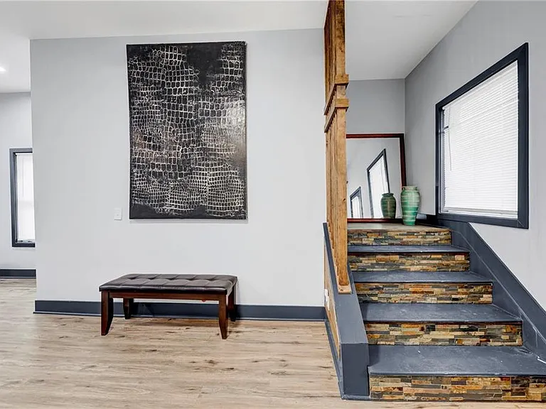 494 Rockwell St SW — Photo 14