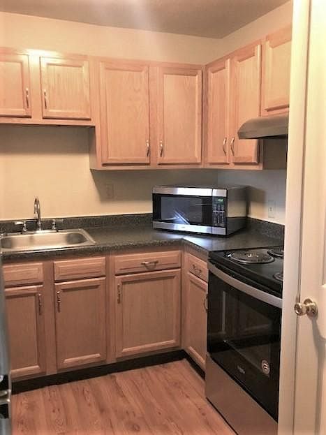 Town Home Kitchen