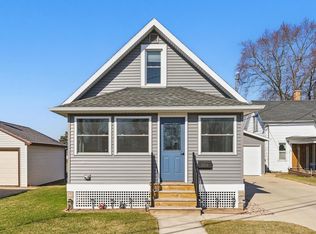 2514 Forest Ave, Two Rivers, WI 54241