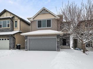 79 Pantego Way NW, Calgary, AB T3K 0K6