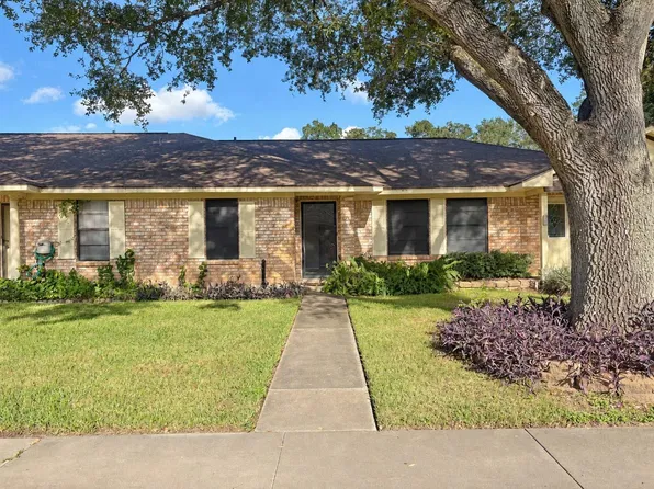 2100 Austin St APT 23, Bay City, TX 77414