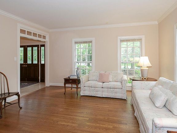 4th image of 11375 Seneca Knoll Dr