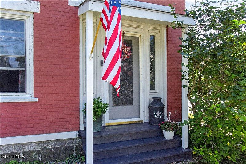 2nd image of 21 Burgoyne Street
