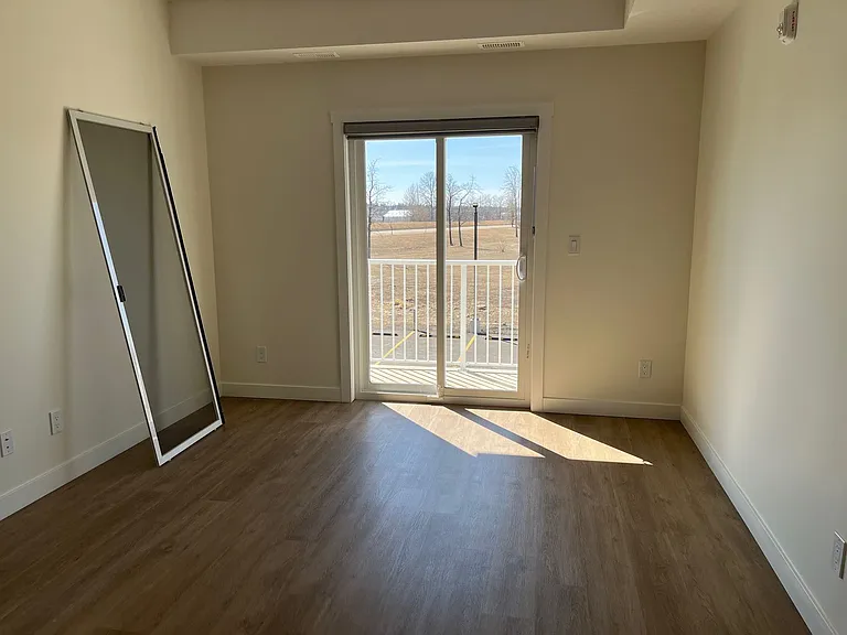 5001 60th Ave #201 — Photo 3