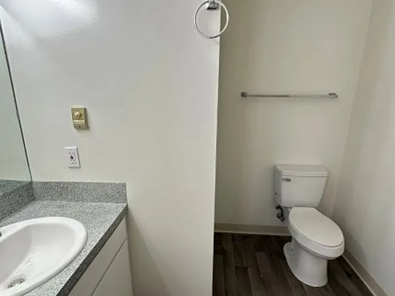 Eastridge — Photo 38