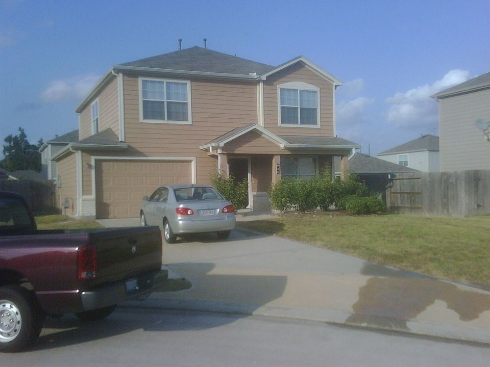 1st image of 926 Eagles Glide Dr