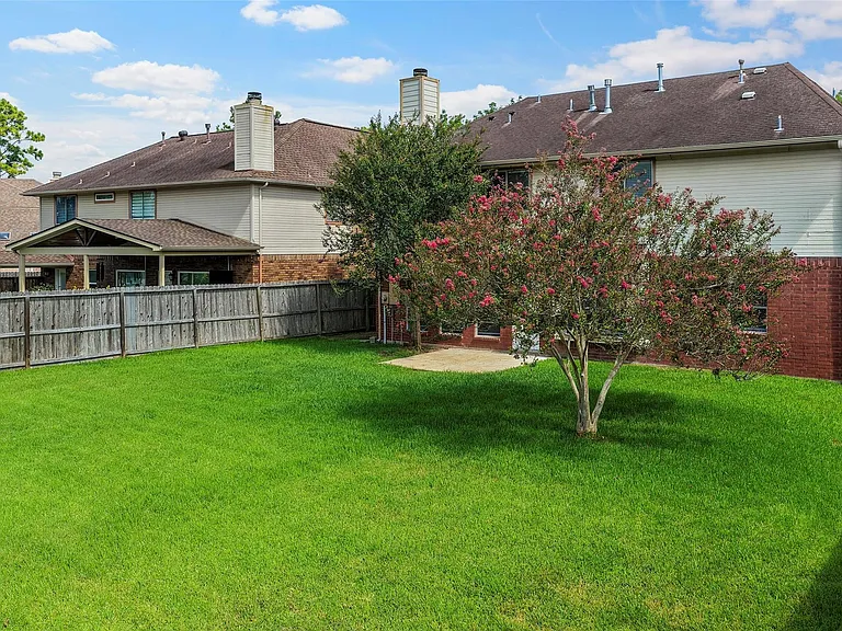 4922 Moss Run Dr — Photo 17