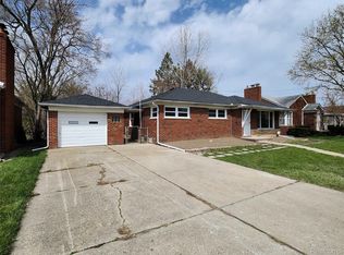 15705 Juliana Ave, Eastpointe, MI 48021