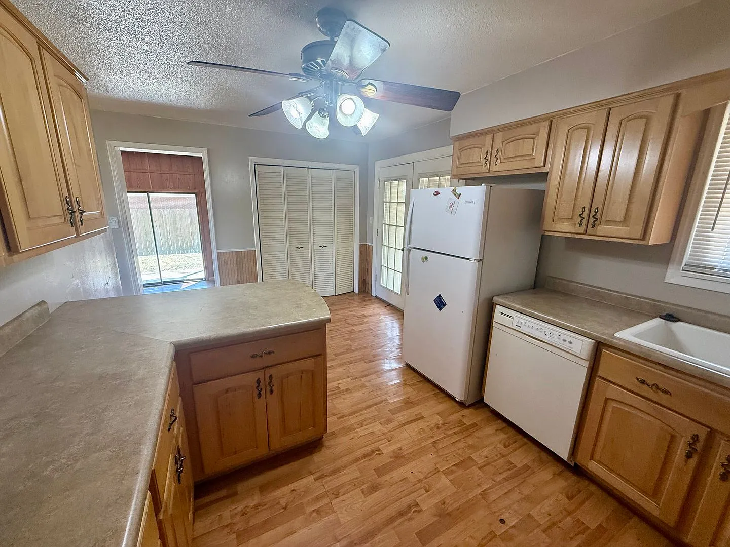 4 bedroom, 1 bath single family home in Jonesboro, AR — Photo 4