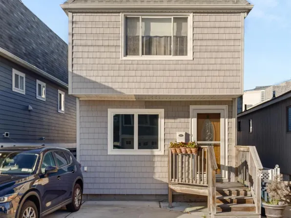 33 W 11th Road, Broad Channel, NY 11693