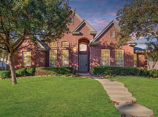 2213 Creek Crossing Dr, Corinth, TX 76210