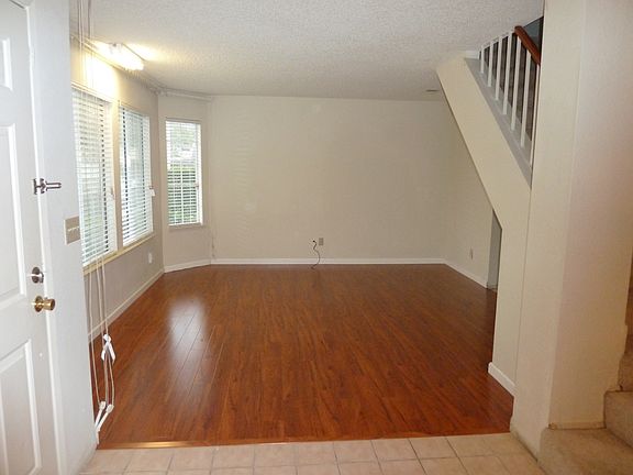 3rd image of 1529 Shumaker Way