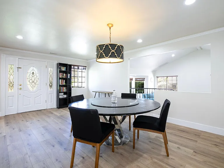8437 Quartz Ave — Photo 11