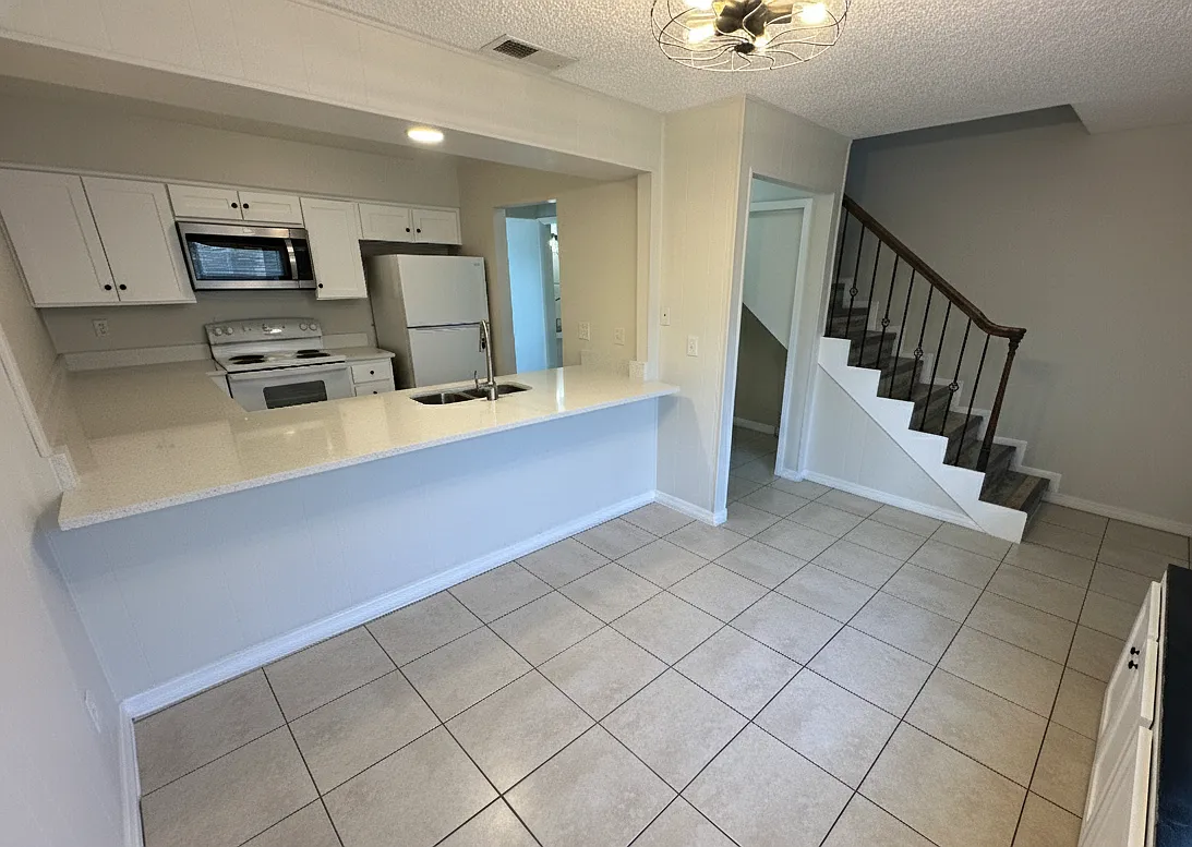 237 Century Blvd — Photo 1