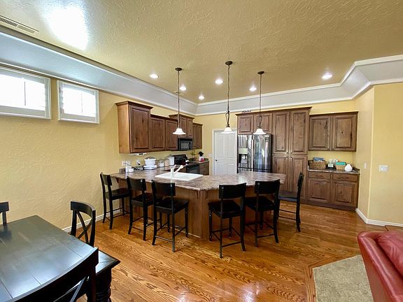 5th image of 1688 N Sonoran Dr