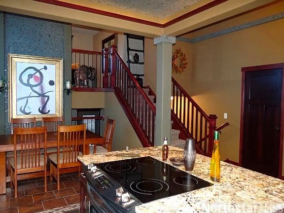 3rd image of 1130 Symphony Ln