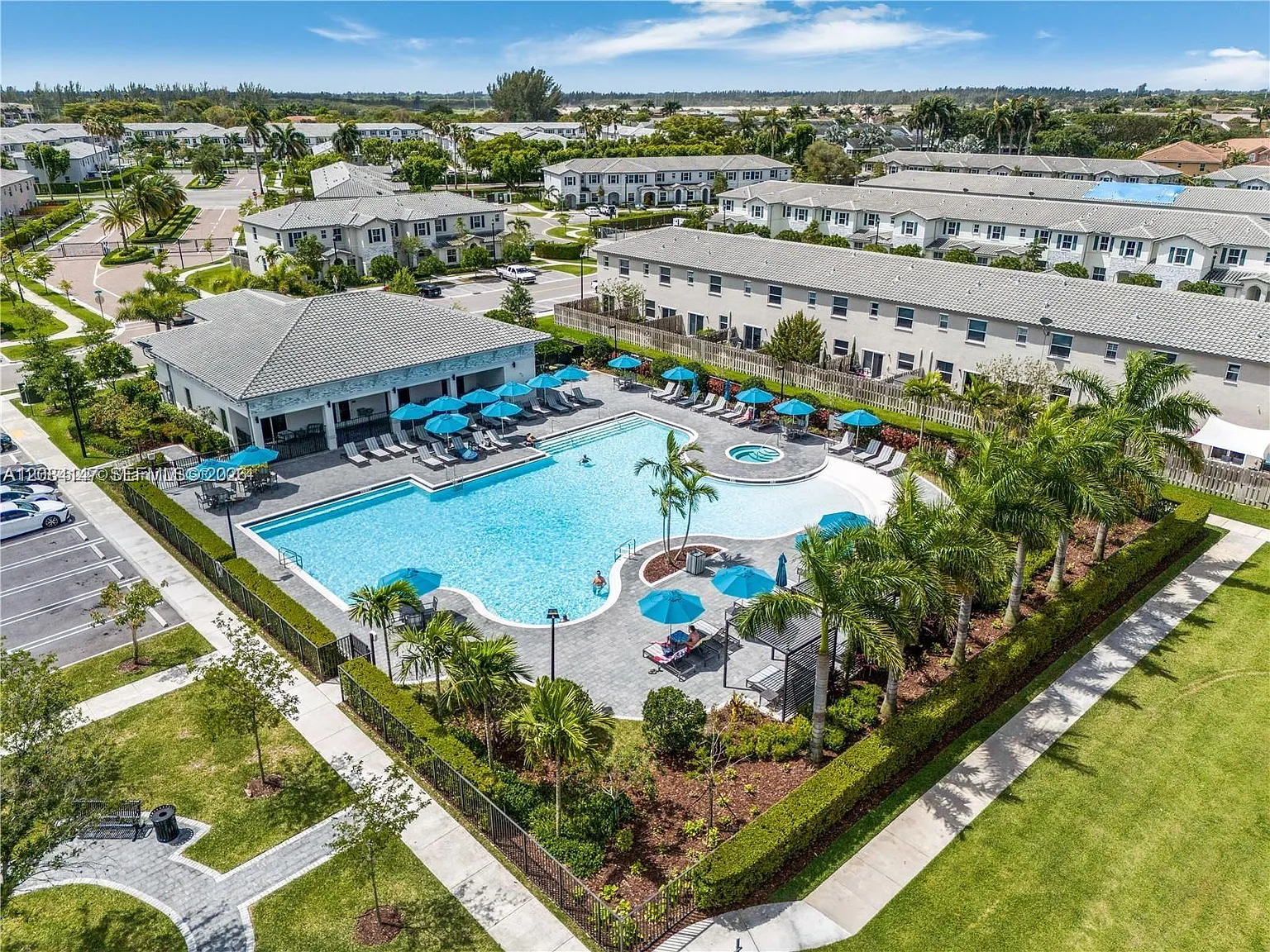 Keys Gate Residential — Photo 4