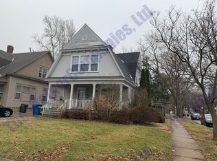 511 W Green St, Urbana, IL 61801