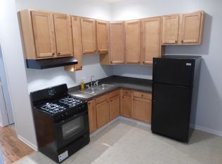 837 S Claremont Ave #2R, Chicago, IL 60612